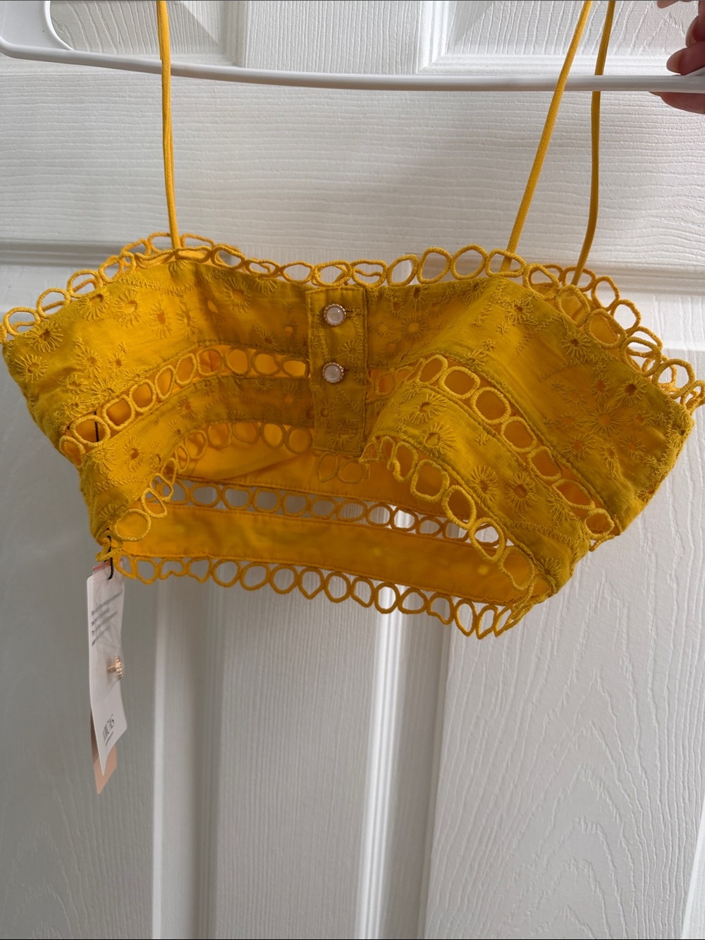 Yellow Eyelet Two-Piece Skirt Set - Elegant Crop Top & A-Line Skirt - Picture 4 of 6